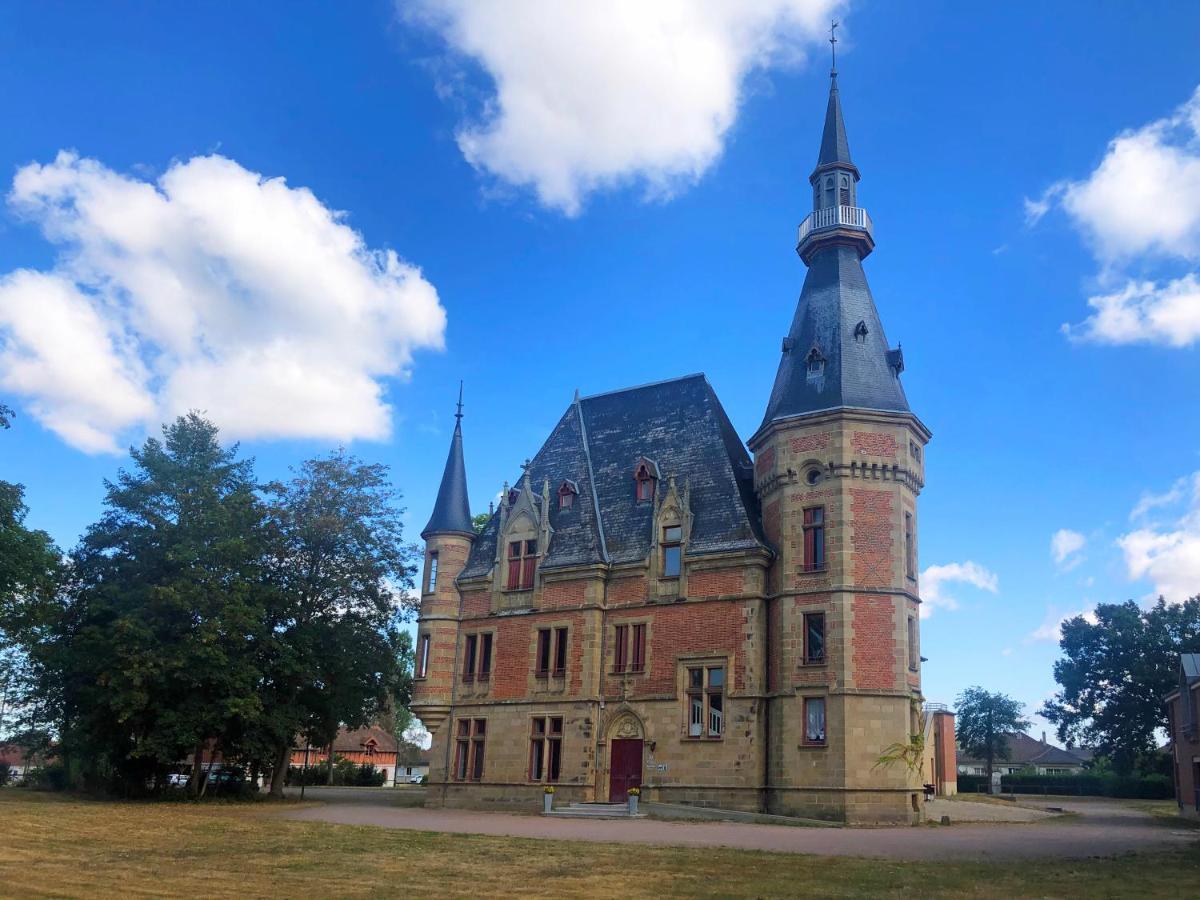 Chateau De Petit Bois Cosne-d'Allier Buitenkant foto