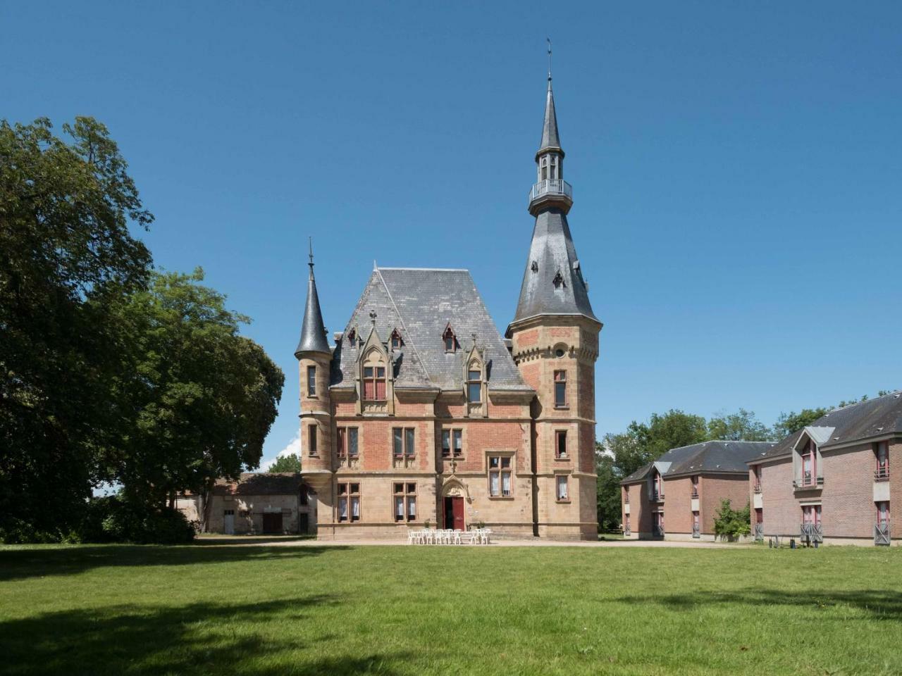 Chateau De Petit Bois Cosne-d'Allier Buitenkant foto